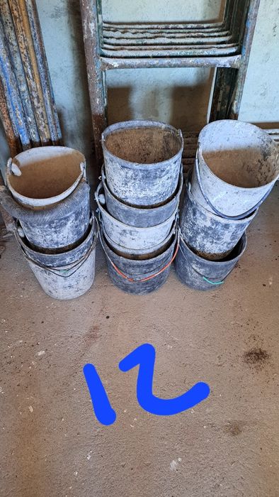 Vendo 12 baldes - Usados²
