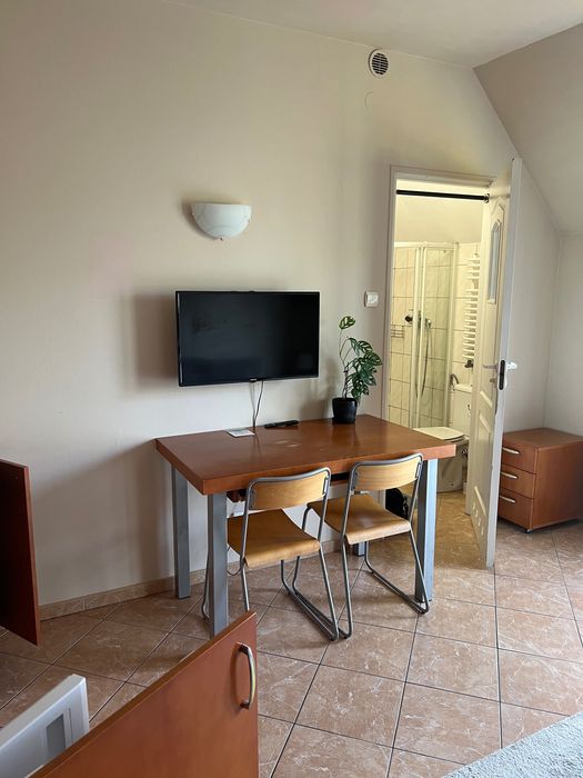 Wynajmę kawalerkę z miejscem postojowym ul.Bieżanowska/Wielicka