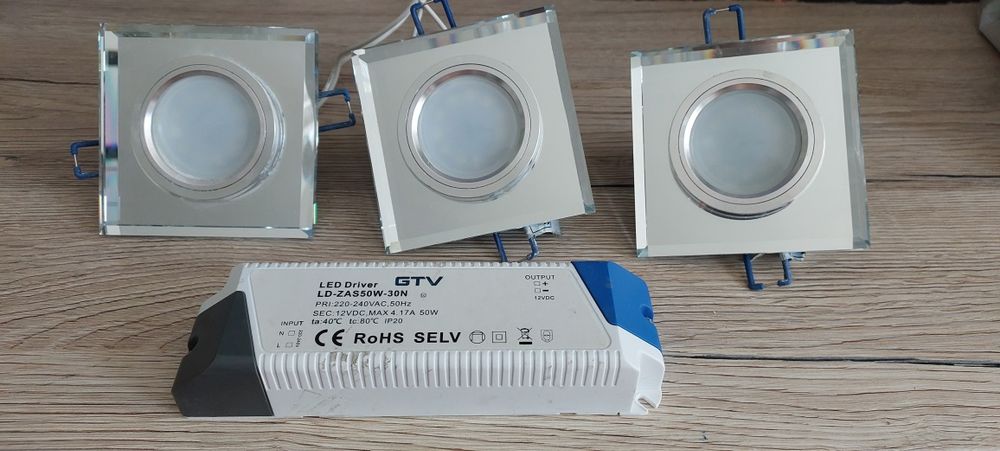Halogeny 3 sztuki ( kompletny zestaw)