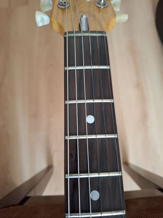 Guitarra eléctrica premiun Aria
