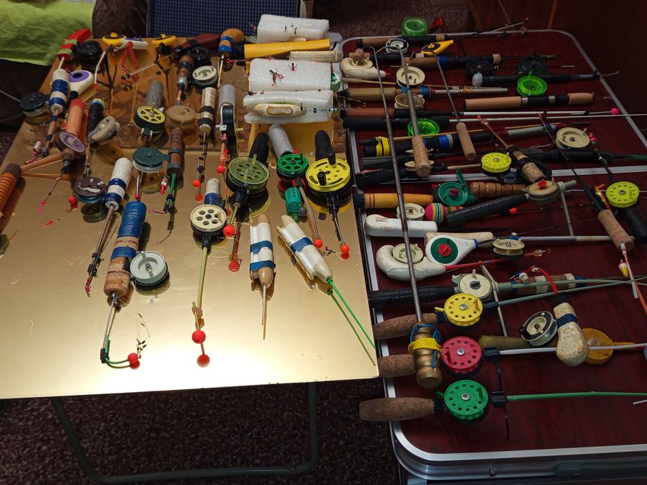 Продам зимние ящики удочки