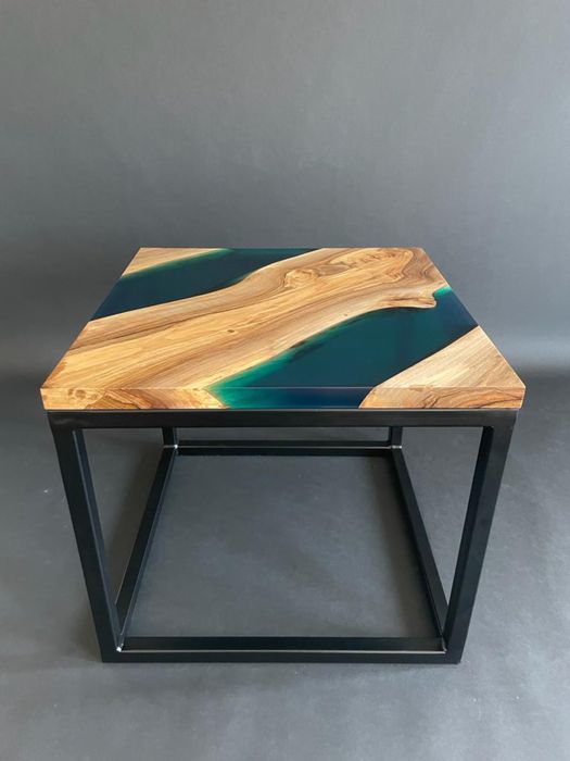 Kwadratowy stolik kawowy żywica orzech