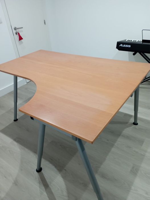 Vendo Secretaria em L - Como Nova