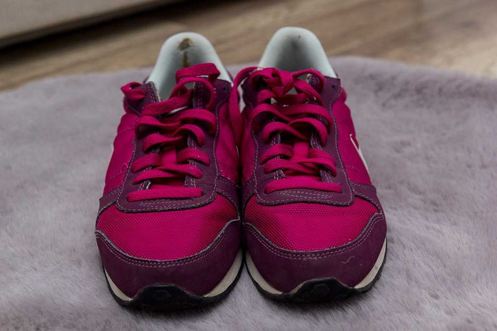 NIKE różowe buty sportowe rozmiar 40