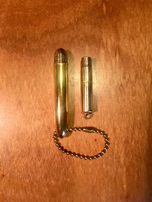 ESFEROGRÁFICA extensível 75mm + LAPISEIRA telescópica 42 mm - antigas