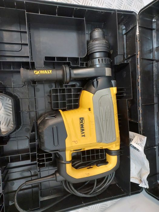 Перфоратор мережевий DeWalt D25733