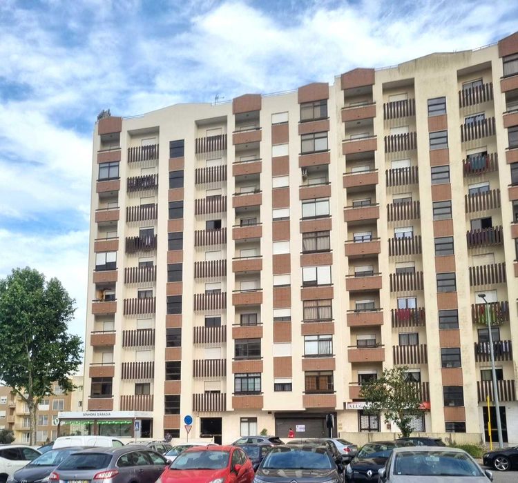Arrenda-se apartamento T2 na Quinta da Piedade (2a fase) – Póvoa de Santa Iria