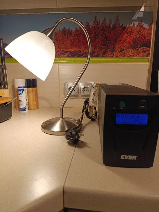 Zasilacz awaryjny ups EASYLINE 650 AVR USB do komputera kamer kotła co