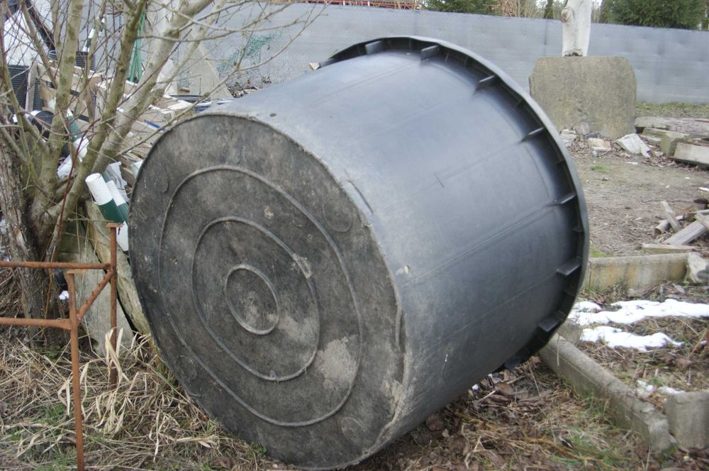 2 doniczki produkcyjne 1000l i 600l