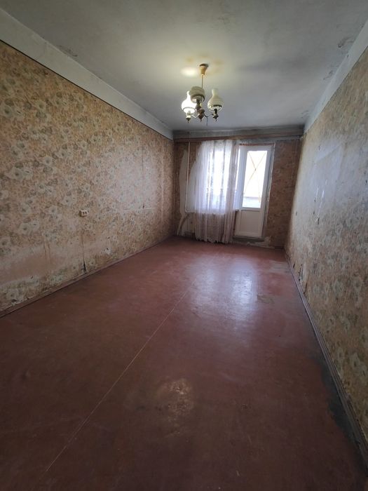 Продам 3 комнатная квартира Салтовка метро Студенческая Экв. 37000