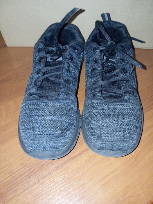 Sneakersy Skechers buty do biegania 41,5 rozmiar.