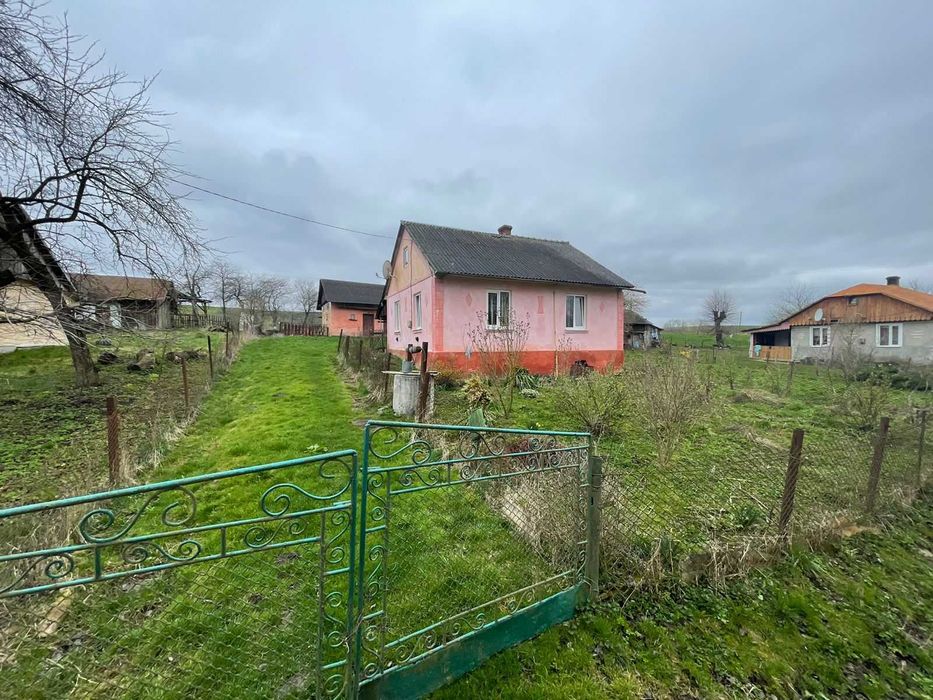 Продається будинок у селі Боєвичі 10 км до кордону