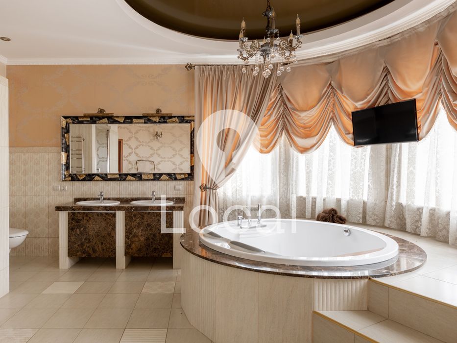 АВТОНОМНИЙ БУДИНОК 365 м² | Новообухівська траса | 15 кВт + Генератор