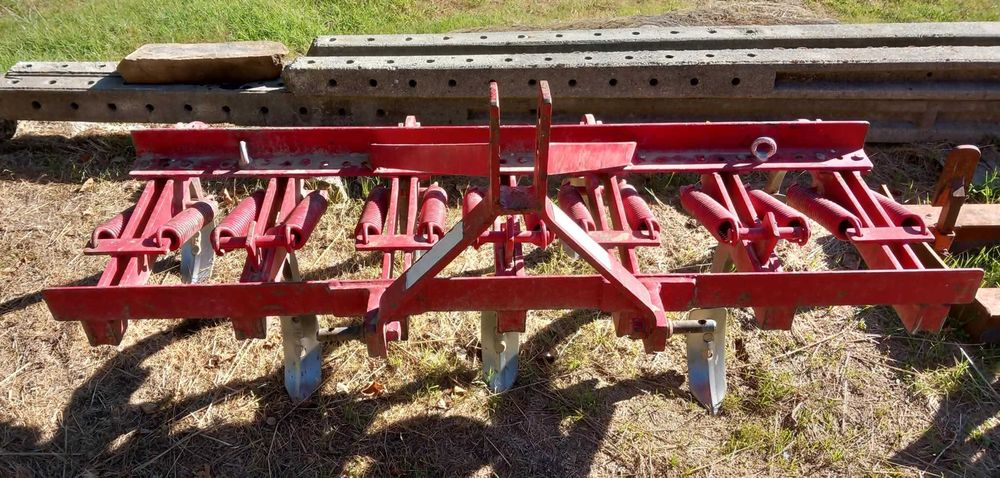 maquinas e equipamentos agricolas