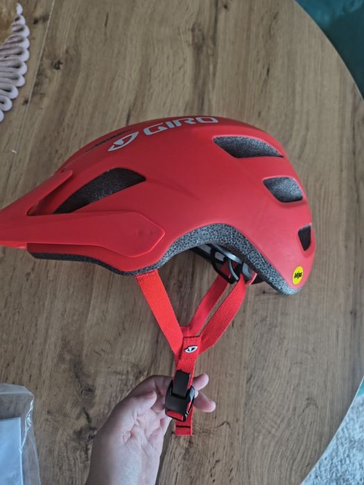 Kask rowerowy z ochroną mips