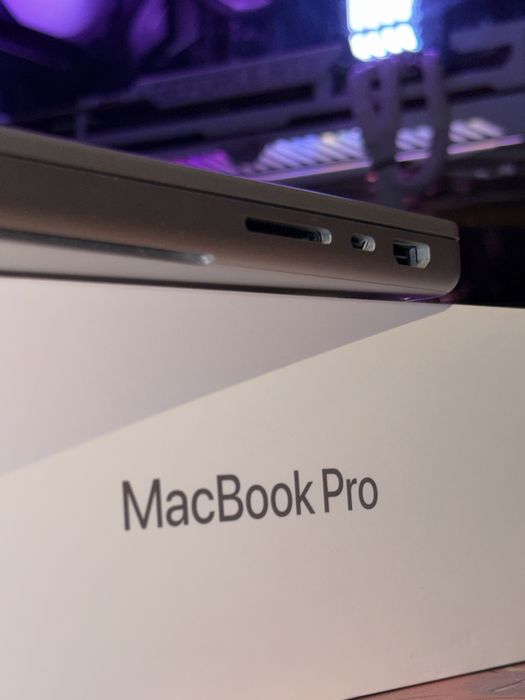 MacBook Pro M4 PRO 14”
