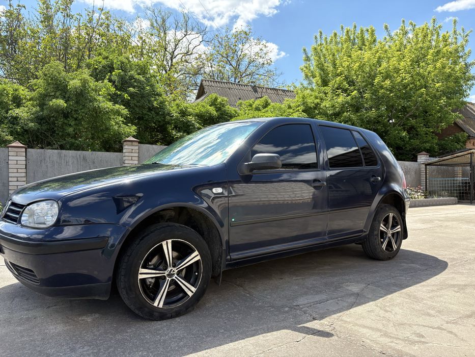 Продам Volkswagen Golf