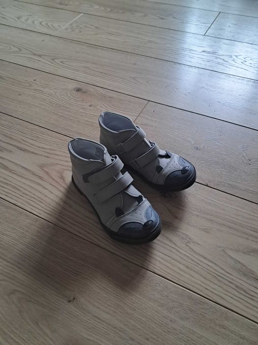 Trzewiki buty  nowe Kornecki r 30 chlopiece