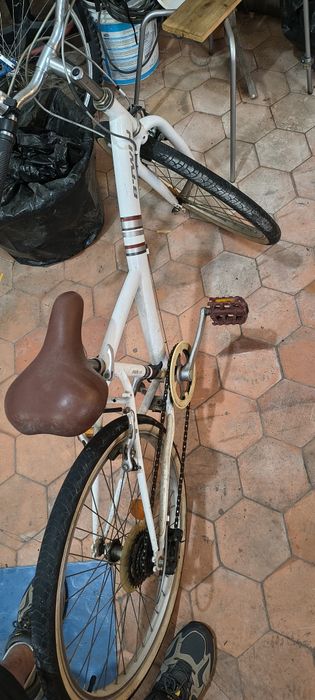 Bicicleta roda 24 como nova