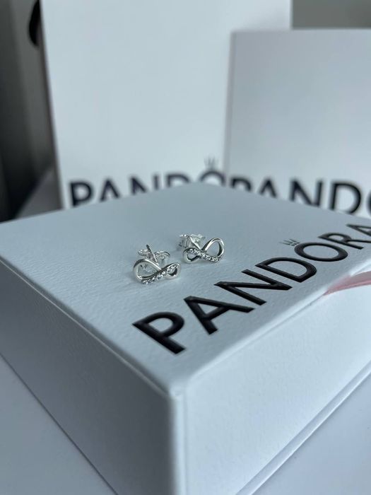 Набір "Сяючий символ нескінченності" Pandora