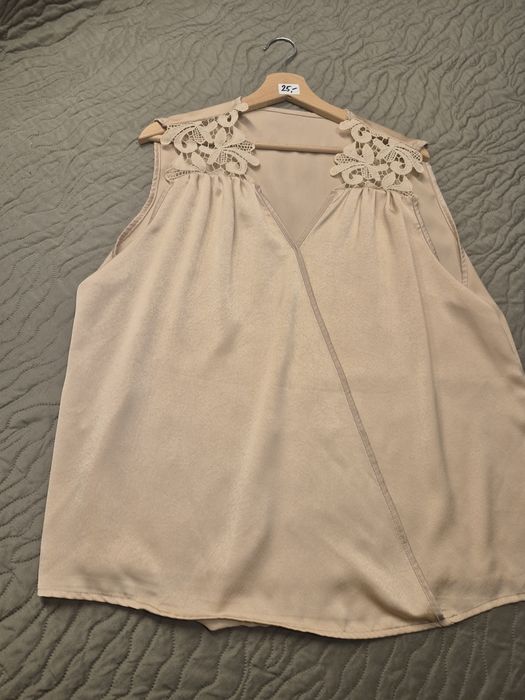 Elegancka koszulka bluzka ozdobna beżowa 46 48 50 jak nowa