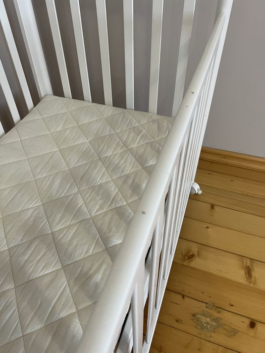 Дитяча кроватка ліжечко