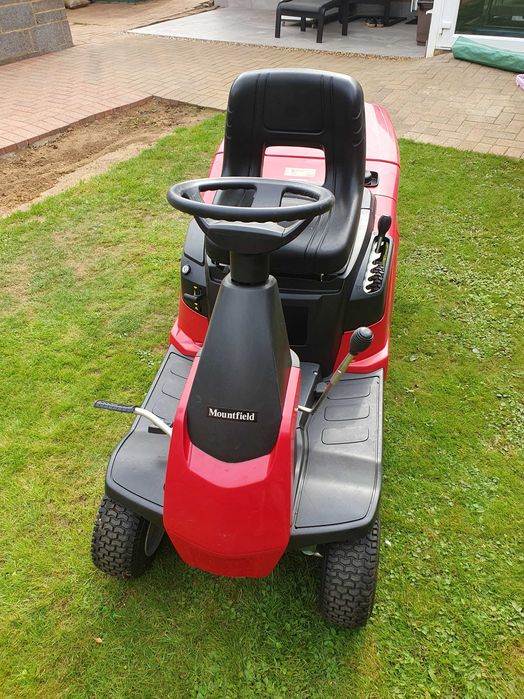 Bardzo zwrotny traktorek Mountfield 827H/ STIGA hydrostatyczna automat