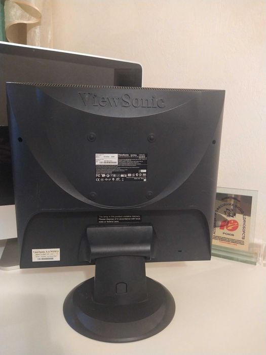 Монитор Viewsonic 17