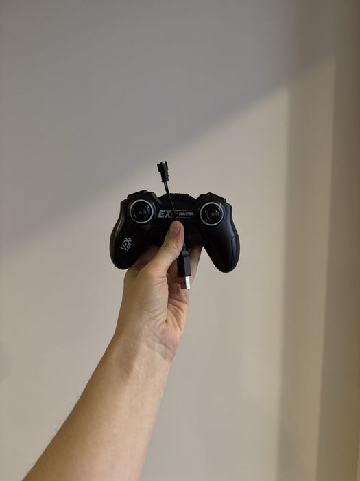 Автомобіль на радіокеруванні OTAMANKO TOUR BUS жовтий