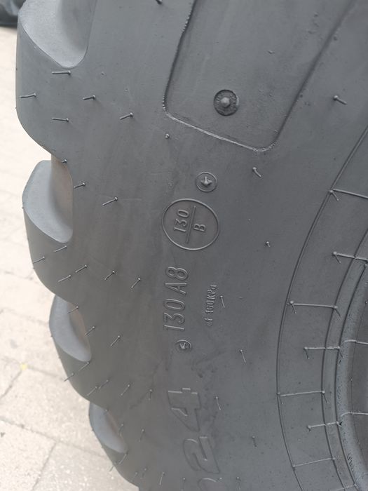 420/70R24 Alliance 579 R-3+