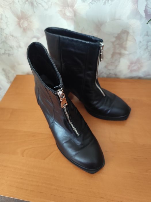 Шкіряні ботінки, розмір 40