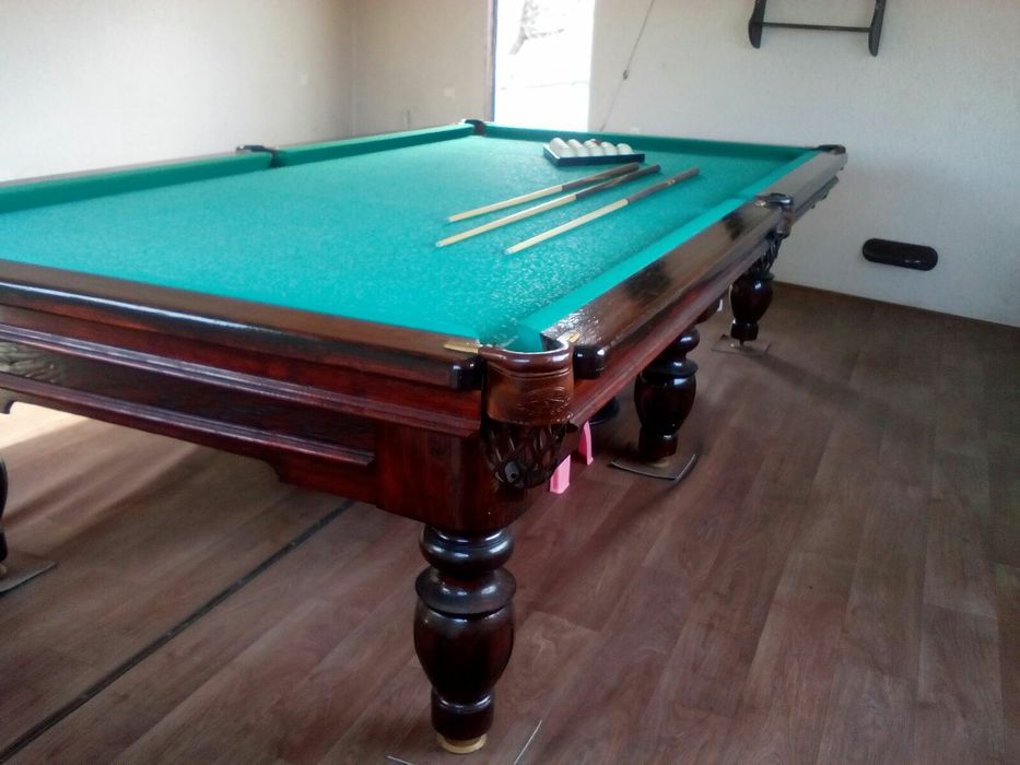 Продам Бильярдный стол 10 футов в отличном состоянии