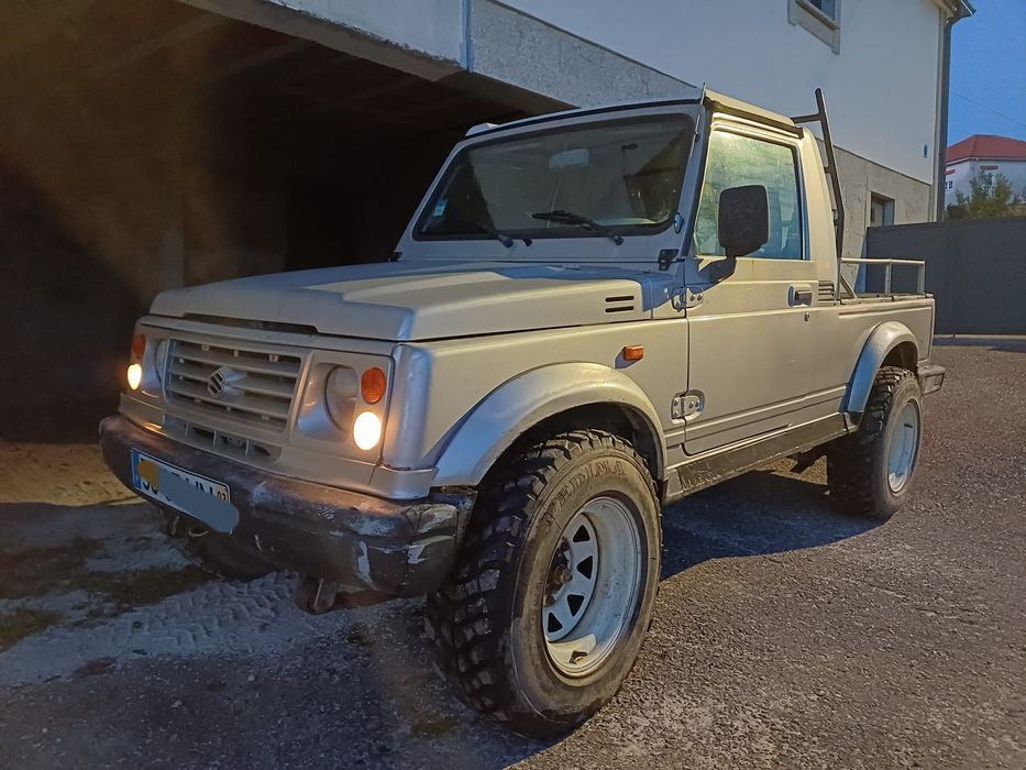 Suzuki Samurai pickup