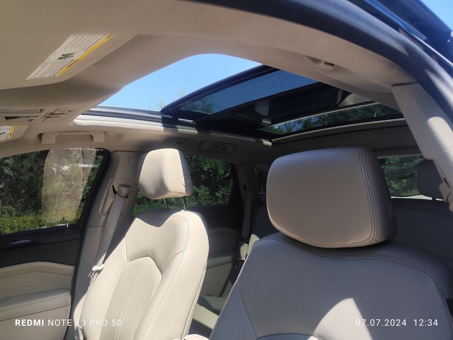 Продам Cadillac SRX