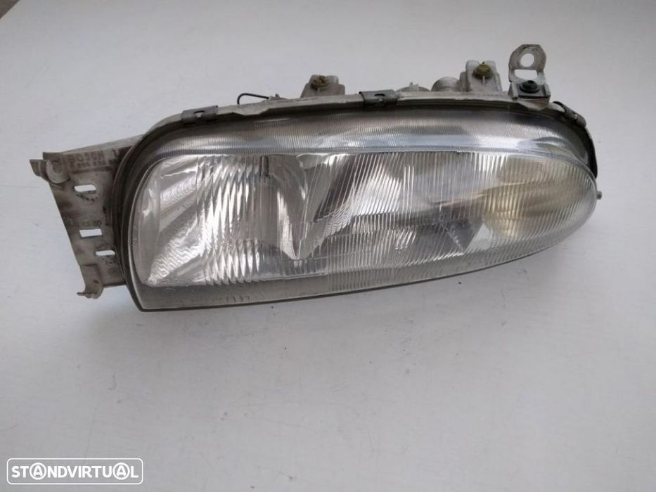 Farol optica esquerdo ford fiesta 1996 a 1999