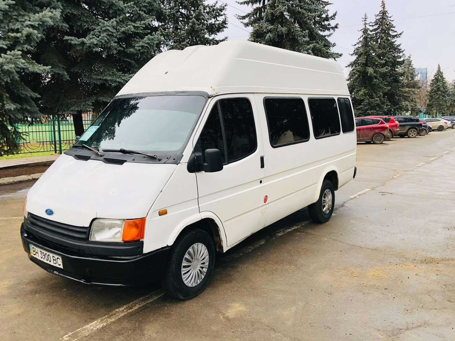 Ford Transit пассажирский 14 мест (2.5 дизель, 1991 год)