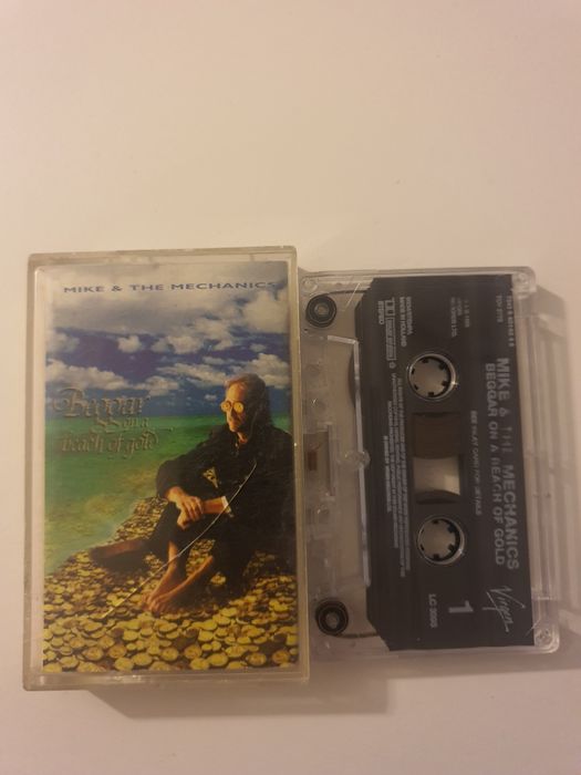 Kaseta magnetofonowa Mike & The Mechanics