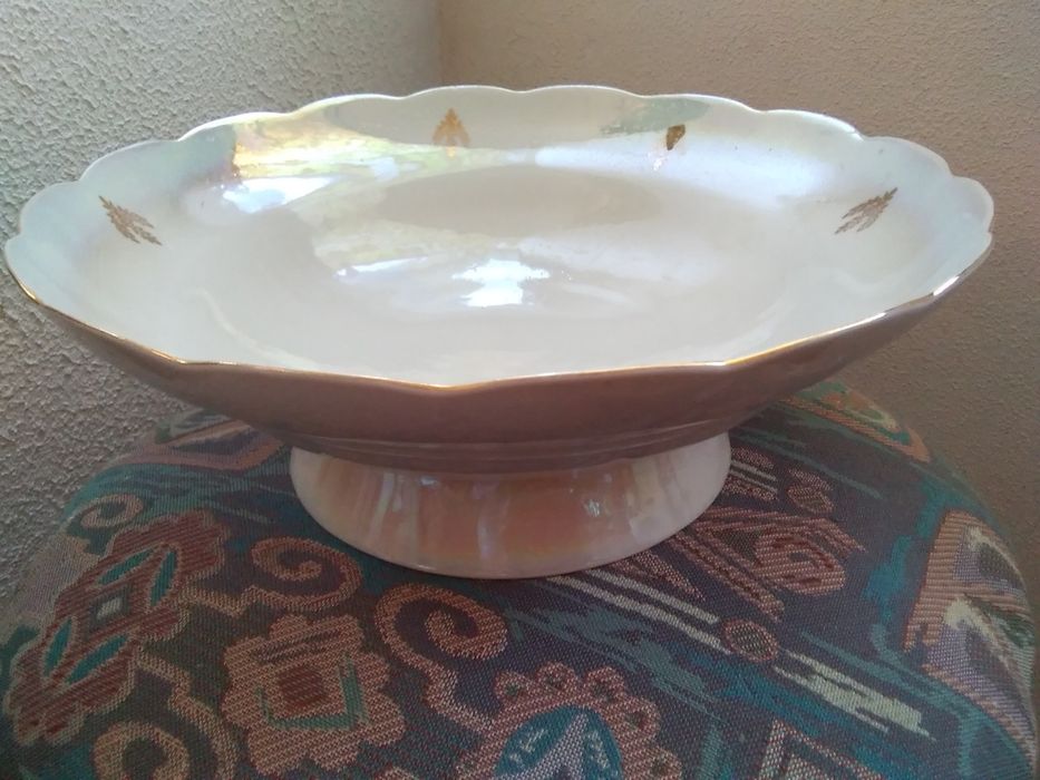 Блюдо . Диаметр 30,5 см