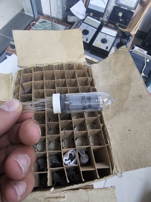 Газорозрядні індикатори  ин