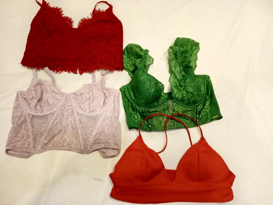 Білизна жіноча купальники 44-48р