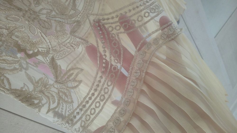 sukienka mgiełka  tiul gipura złota- na plaże