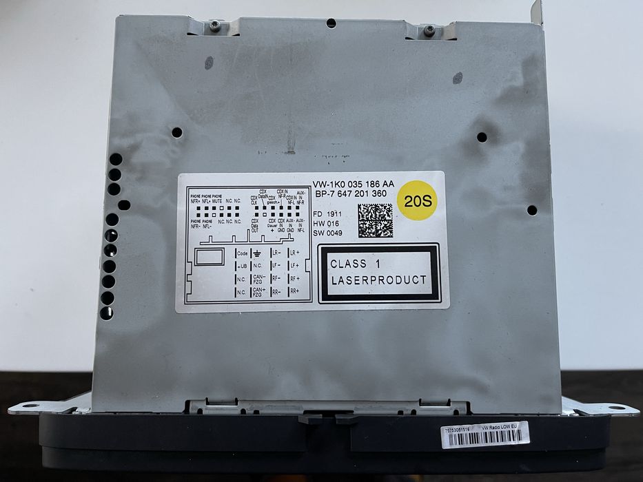 Магнітола RCD 310 на Passat B7