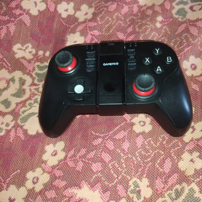 Bluetooth  геймпад беспроводной GamePro MG680.
