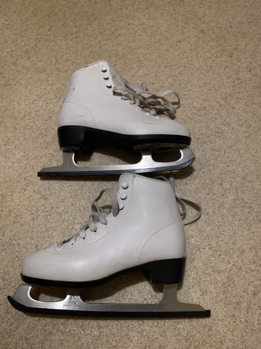 Коньки для фигурного катания