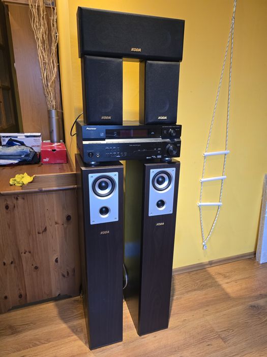 Kino domowe, zestaw głośników Koda + amplituner Pioneer vsx