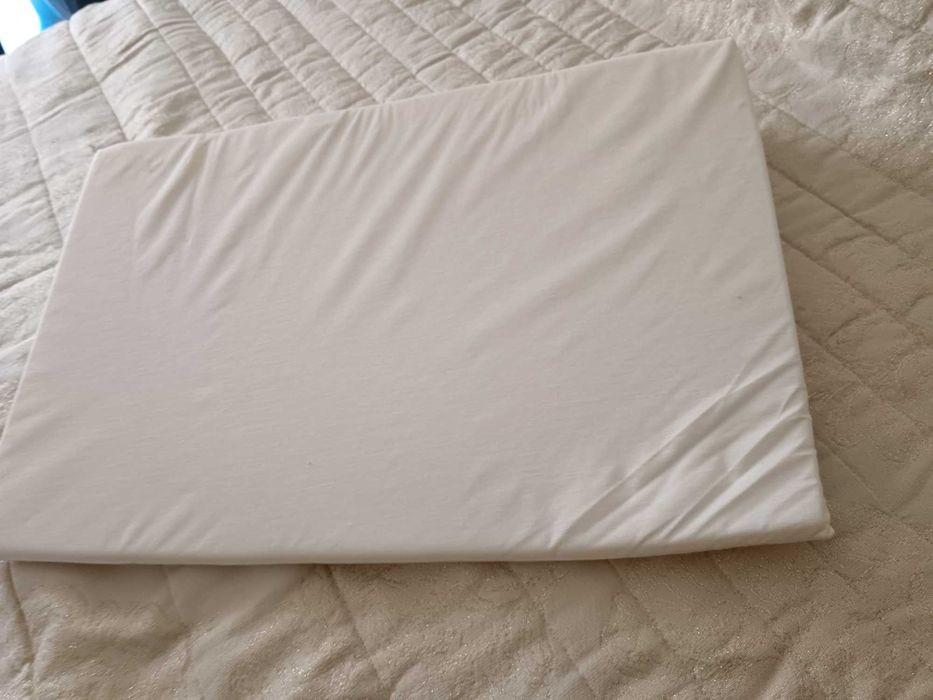 Almofada anti refluxo bebé