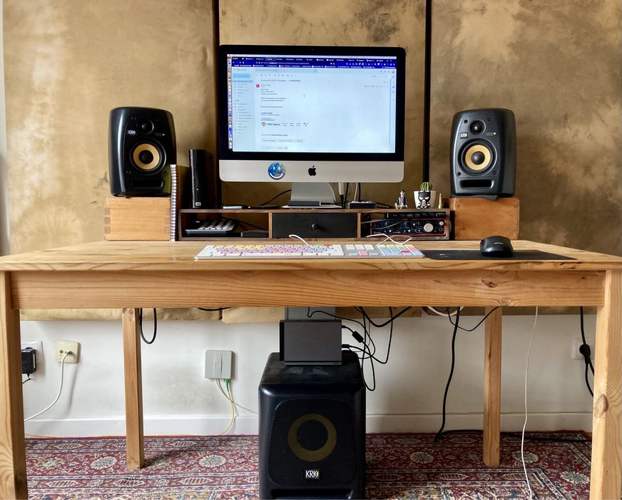Monitores Estudio KRK + Subwoffer Venteira • OLX Portugal