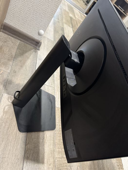 Монитор Samsung Odyssey