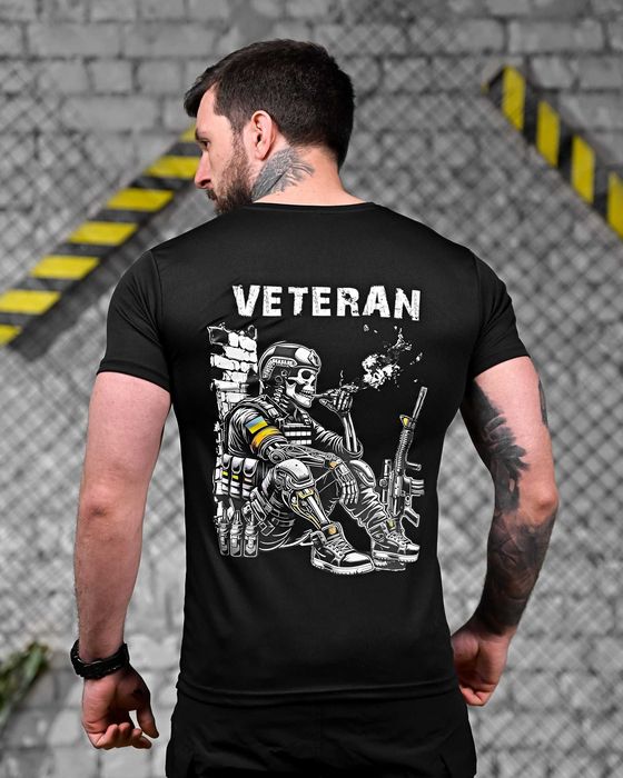 Тактична футболка Veteran  чорна з кулмаксу Патріотичний дизайн