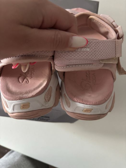 Босоніжки сандалі skechers жіночі 26 см